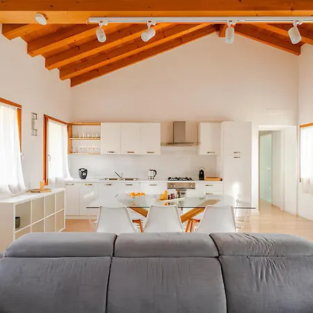 Ca' Mantoet Apartment