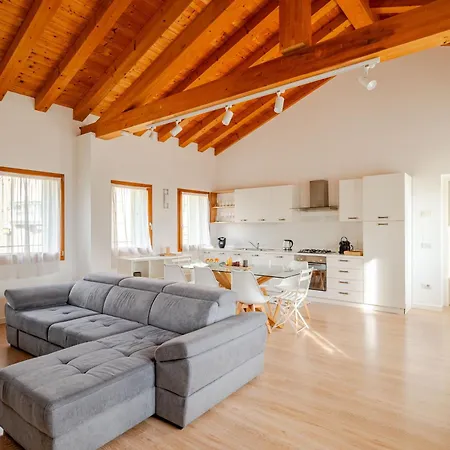 Ca' Mantoet Apartment *